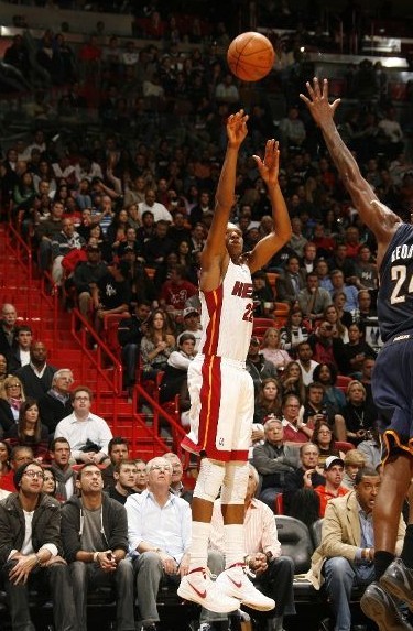 员的个人品 员的个人品