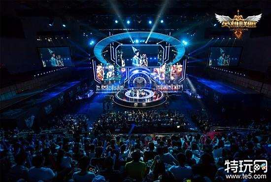 她在抢七局 她在抢七局